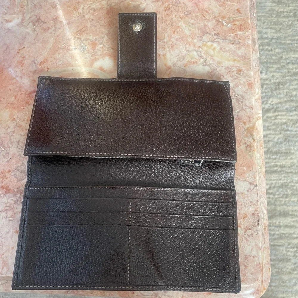 GUCCI D RING LARGE WALLET - Picture 3 of 6